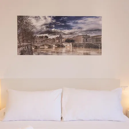 Colosseo Modern By In Roma