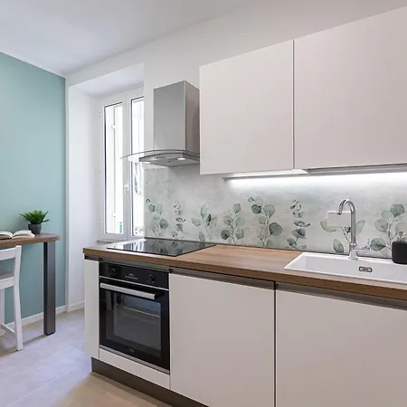 Appartamento Colosseo Modern By In Roma